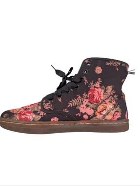 Dr. Martens Shoreditch Black Victorian Flowers canvas boots Size 7